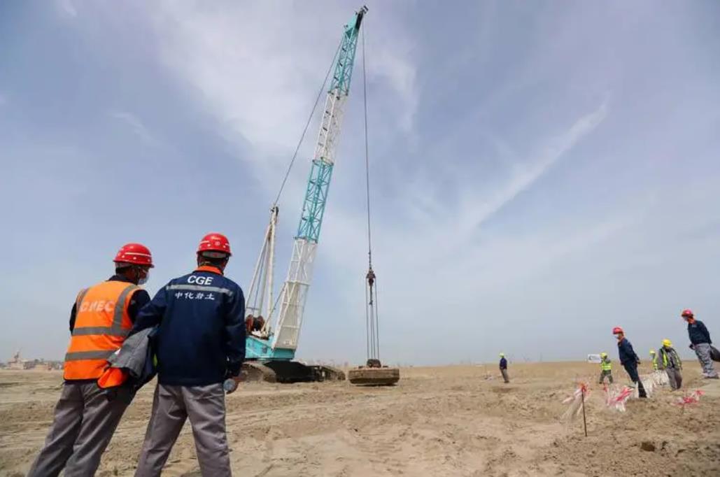中外 | 中企承建埃及阿布基尔集装箱码头