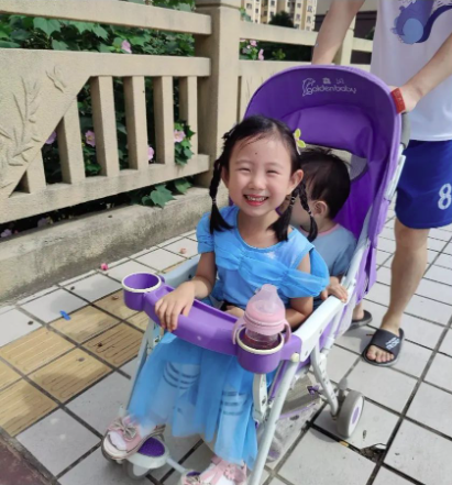 揪心 上海沙滩上消失的女孩